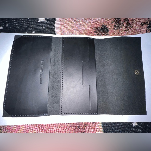 SOLD Portland Leather Goods Smooth Black Rancher Wallet - Picture 2 of 3